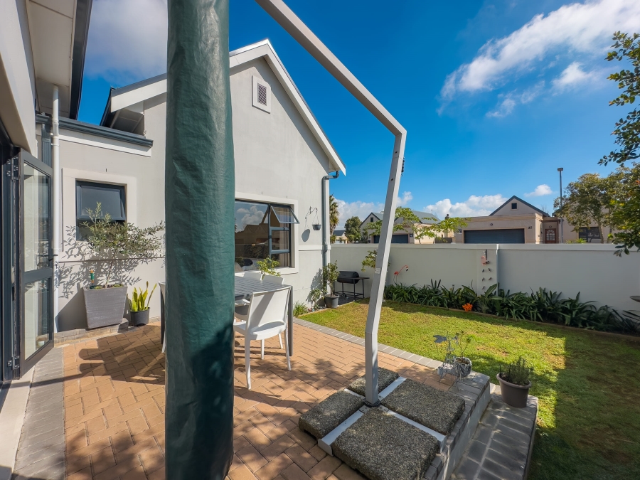 3 Bedroom Property for Sale in Buh Rein Estate Western Cape
